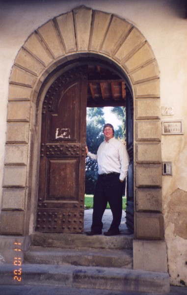 Don at Galileos door